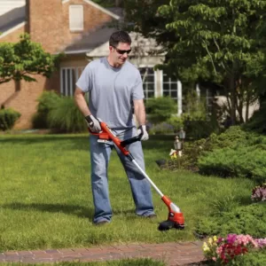 BLACK+DECKER 12 in. 20V MAX Lithium-Ion Cordless String Grass Trimmer/Lawn Edger with (2) 1.5Ah Batteries and Charger Included